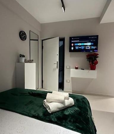 Host Apartament Elio Tirana Exterior photo